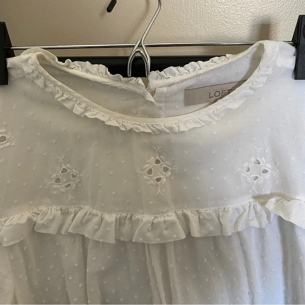 White Cotton Eyelet Blouse Loft Medium - Picture 2 of 8